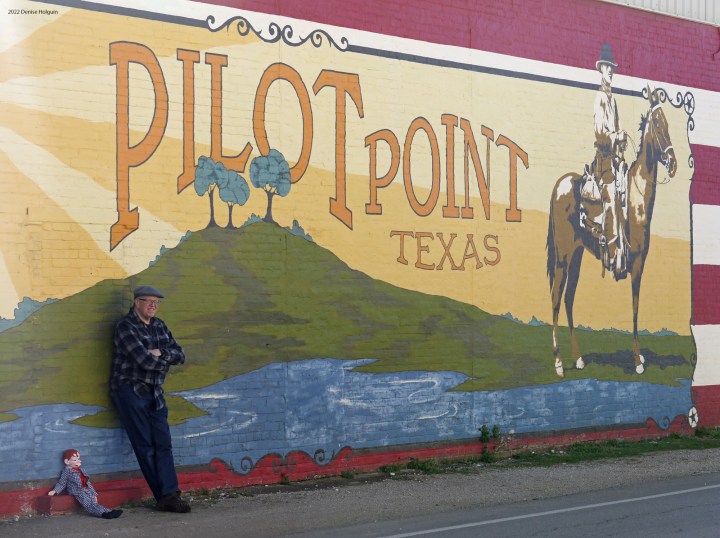 Finnegan visits Pilot Point, Texas!
