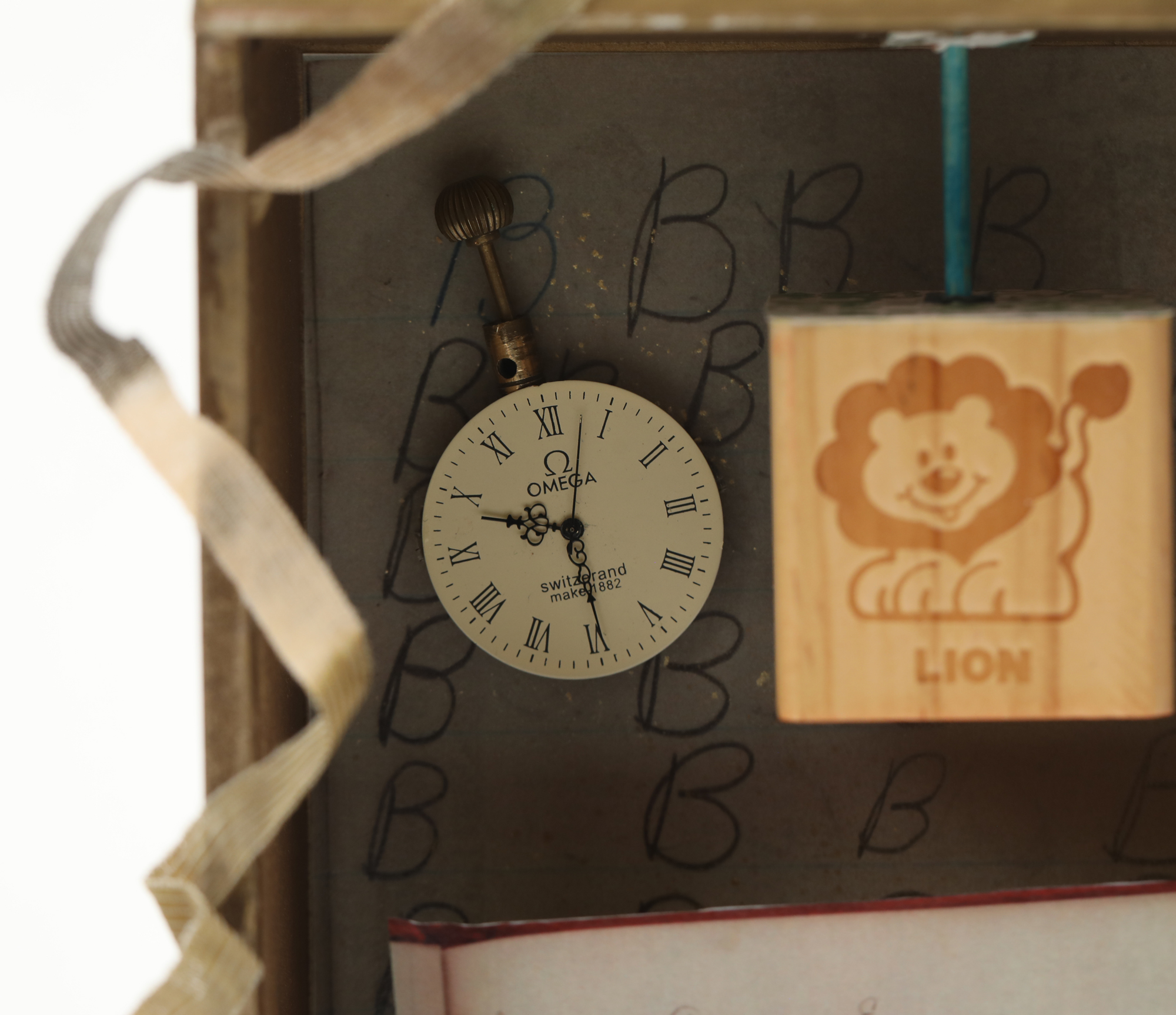 Little bashful one, make haste and take flight